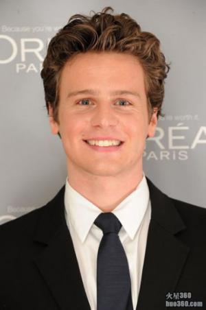 HBO预订同志题材新剧 Jonathan Groff主演