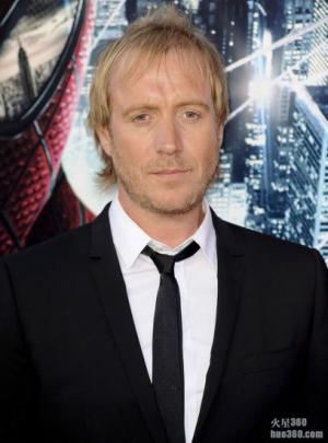 Rhys Ifans加盟Elementary 饰福尔摩斯哥哥