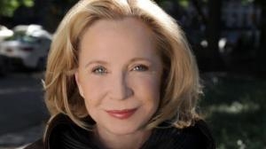 《70年代秀》的Debra Jo Rupp加盟Nate Bargatze主演试映集