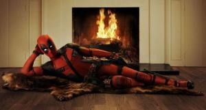 《死侍 Deadpool》放出两版预告