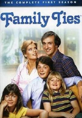 《亲情纽带 第一季》全集/Family Ties Season 1